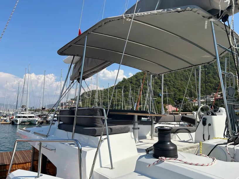 Fethiye Catamaran Cabine 5  Couchettes 9  Invités 9  14.28 m Numéro de l'annonce: #23597 3