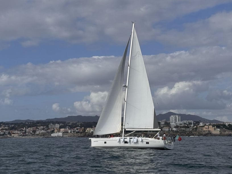 Cascais Voilier Cabine 5  Couchettes 8  Invités 8  15.55 m Numéro de l'annonce: #23599