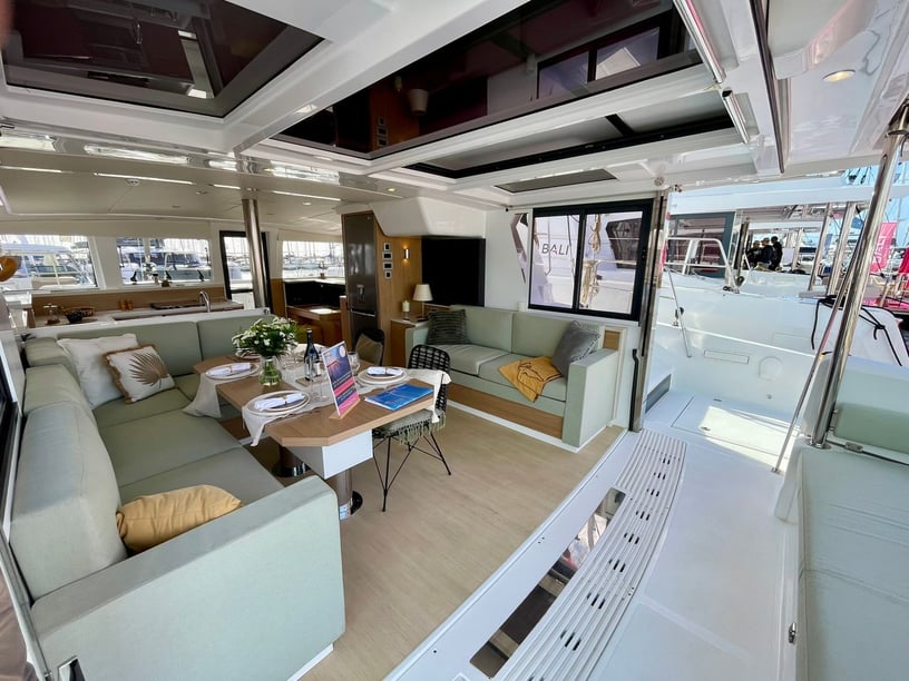 Saint-Mandrier-sur-Mer Catamarano cabina 6  cuccette 10  10  ospiti 12.84 m Numero dell'inserzione: #23605 5