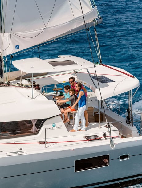 Paros Catamaran 6 cabin 10 berths 10 guests 12.8 m Listing Number: #23628 5