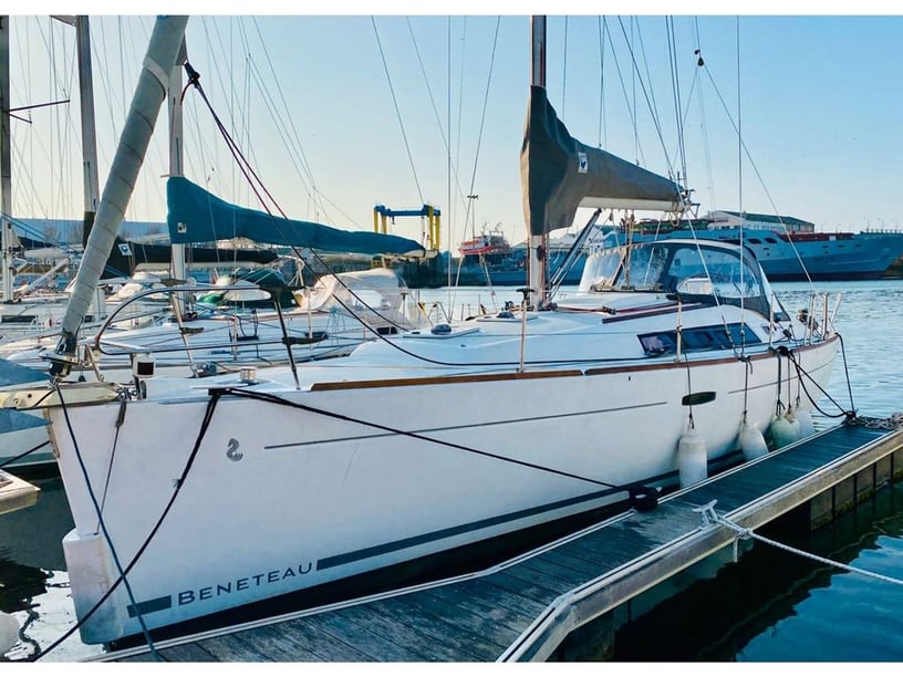 Saint-Quay-Portrieux Sailboat 3 cabin 8 berths 8 guests 11.47 m Listing Number: #23630