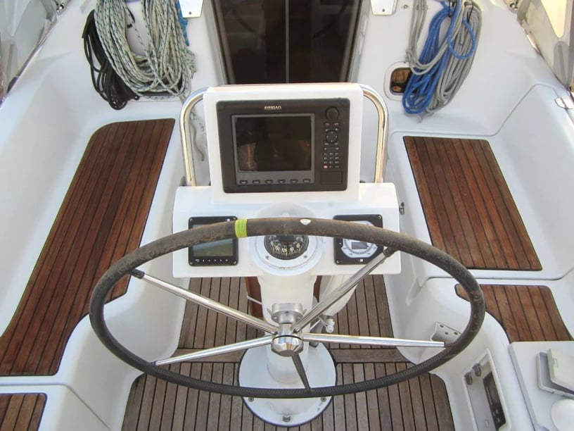 Saint-Quay-Portrieux Yelkenli 2 kabin Konaklama 6 kişi Seyir 6 kişi 9.66 m İlan No: #23634 4