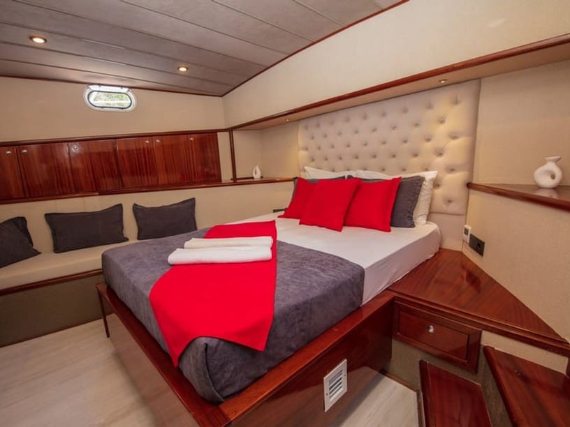 Marmaris Gulet 3 cabin 6 berths 6 guests 20 m Listing Number: #23642 2