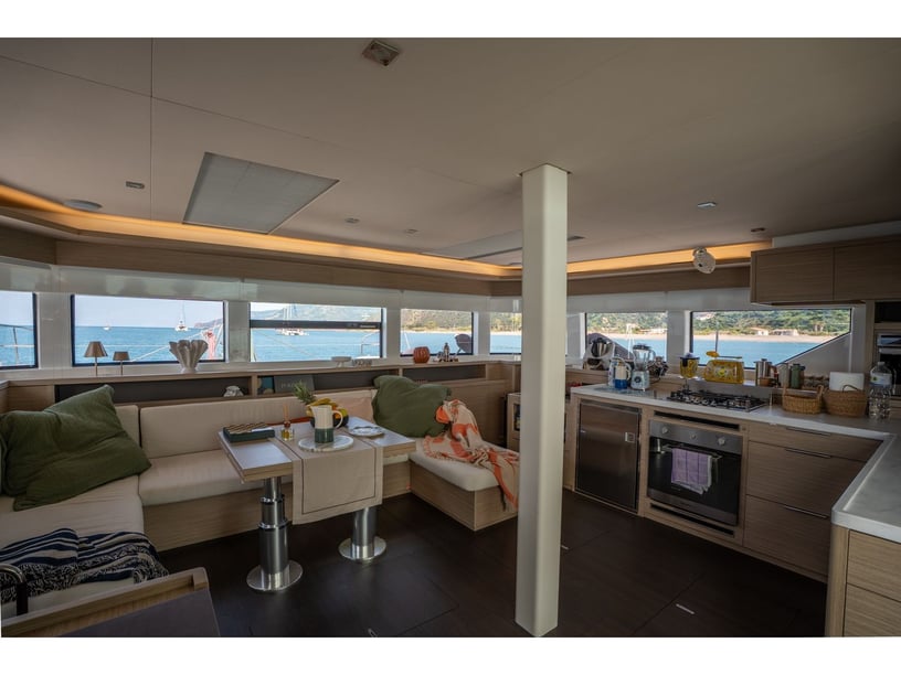 Capo d'Orlando Catamaran 4 cabin 8 berths 8 guests 16.9 m Listing Number: #23645 2