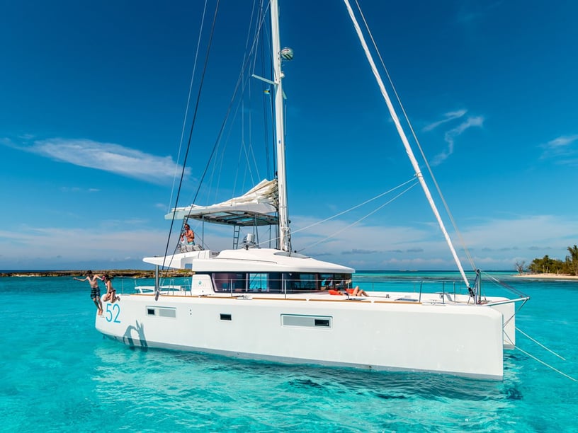 Trogir Catamaran 6 cabin 12 berths 12 guests 15.85 m Listing Number: #23657