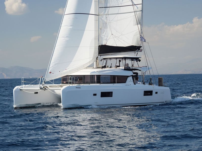 Kalamata Catamaran Cabine 4  10  slaapplaatsen 12  gasten 12.94 m Lijstnummer: #23666 2