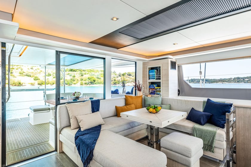 Porto Cheli Catamaran Cabine 5  10  slaapplaatsen 12  gasten 15.4 m Lijstnummer: #23682 5