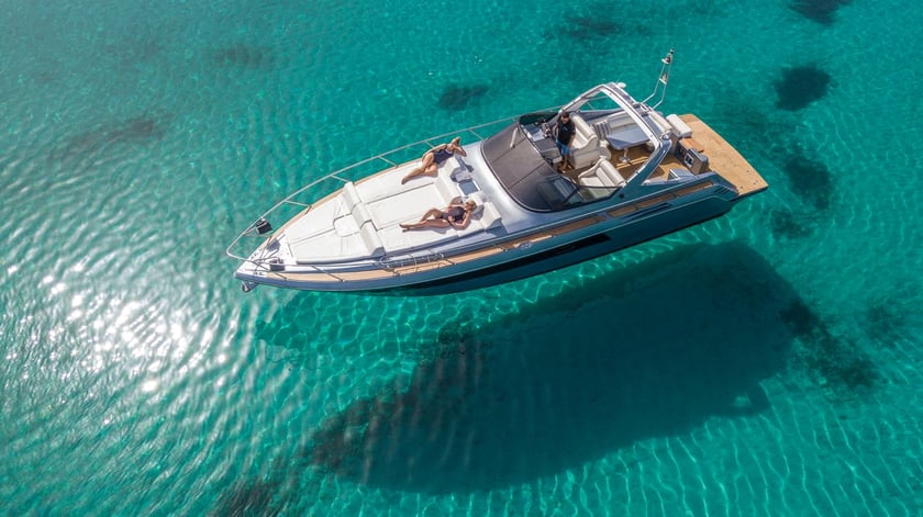 Mykonos Motor Yacht 3 cabin 6 berths 10 guests 44 ft Listing Number: #23708