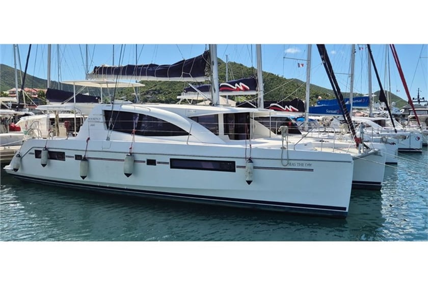 Cienfuegos Catamaran 4 cabin 10 berths 10 guests 14.75 m Listing Number: #23753