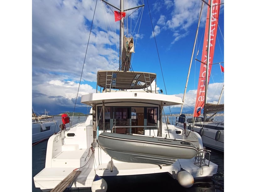 Nydri Catamaran 3 cabin 8 berths 8 guests 12.31 m Listing Number: #23813 3