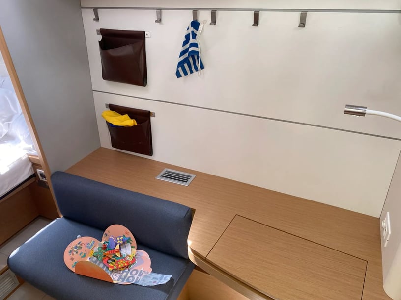 Kalamata Catamaran Cabine 3  Couchettes 8  Invités 8  12.05 m Numéro de l'annonce: #23815 4