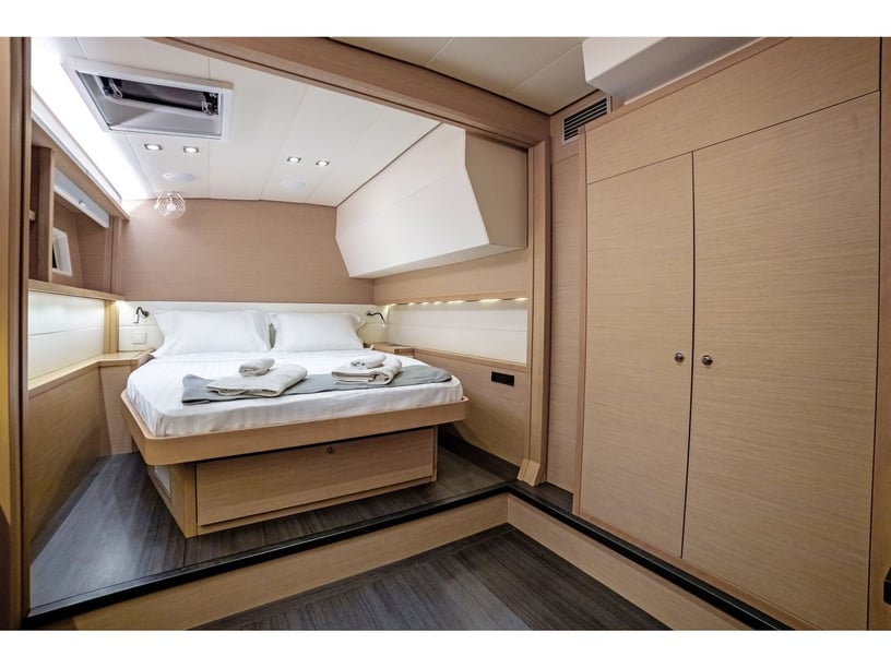 Piraeus Katamaran 4 kabin Konaklama 8 kişi Seyir 8 kişi 15.84 m İlan No: #23825 4