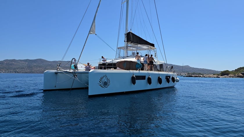 El Pireo Catamarán Cabina 4  10  literas 10  invitados 15.84 m Número de anuncio: #23825