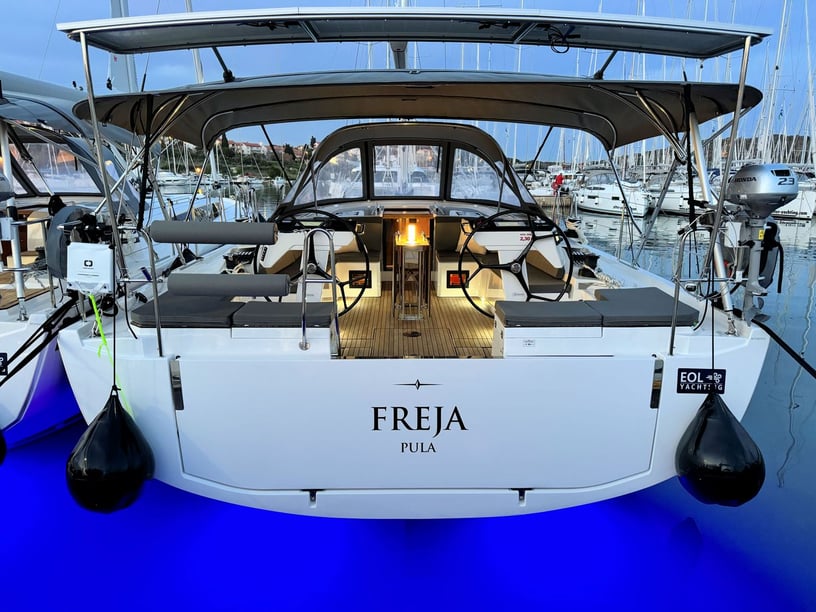 Pula Sailboat 4 cabin 10 berths 10 guests 14.5 m Listing Number: #23838