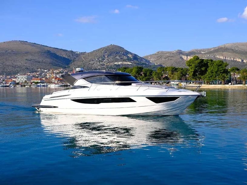 Trogir Bateau à moteur Cabine 2  Couchettes 6  Invités 7  11 m Numéro de l'annonce: #23856 4