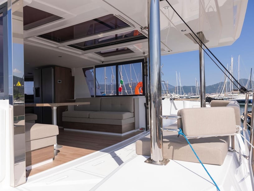 Salerne Catamaran Cabine 5  10  slaapplaatsen 10  gasten 14.28 m Lijstnummer: #23861 5