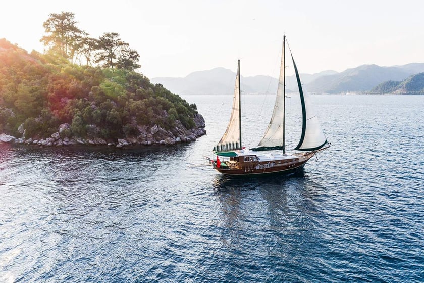 Marmaris Gulet 3 kabin Konaklama 6 kişi Seyir 6 kişi 18 m İlan No: #23878 5