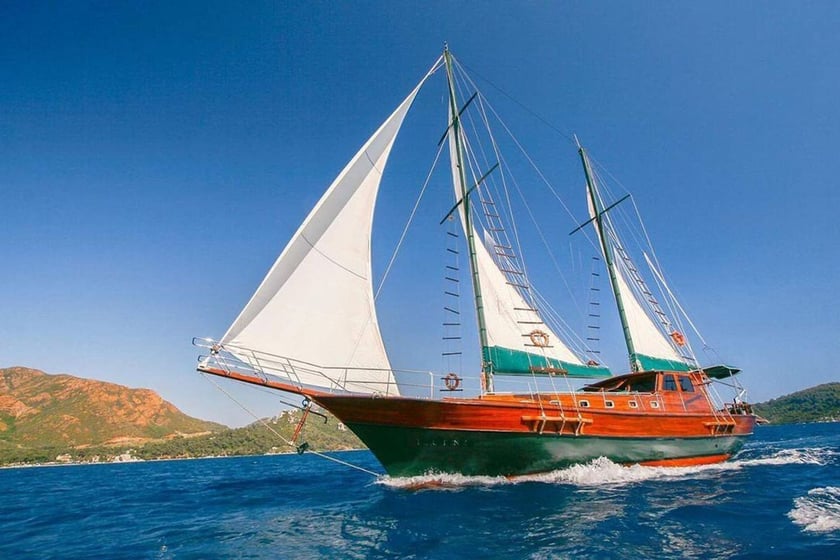 Marmaris Gulet 3 kabin Konaklama 6 kişi Seyir 6 kişi 18 m İlan No: #23878