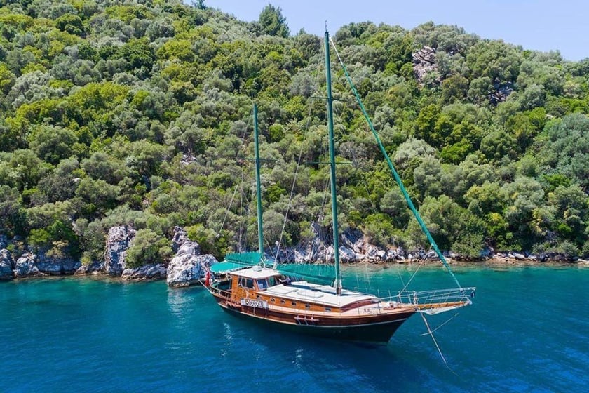 Marmaris Gulet 3 kabin Konaklama 6 kişi Seyir 6 kişi 18 m İlan No: #23878 3