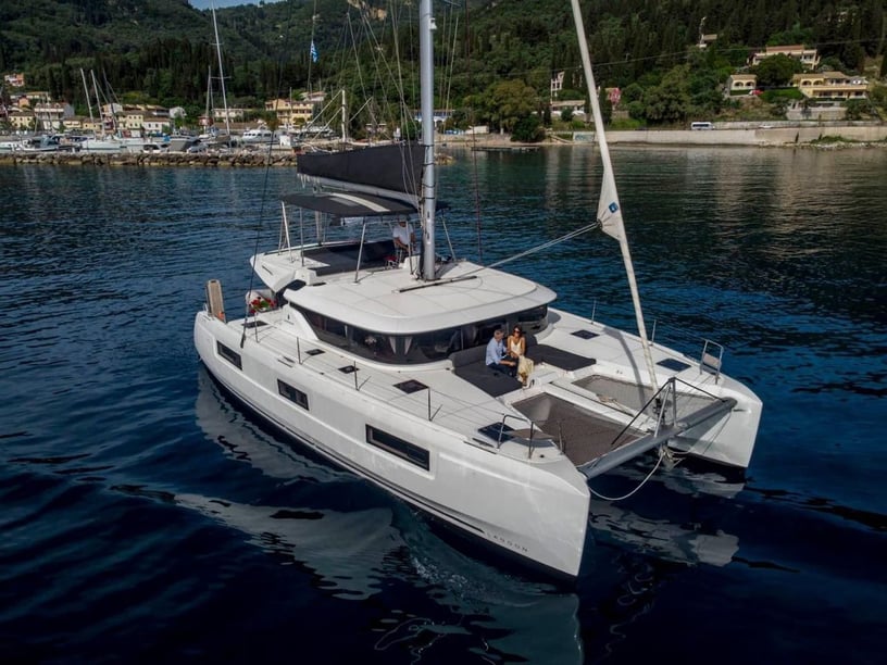 Palairos Catamaran 6 cabin 12 berths 12 guests 13.99 m Listing Number: #23909