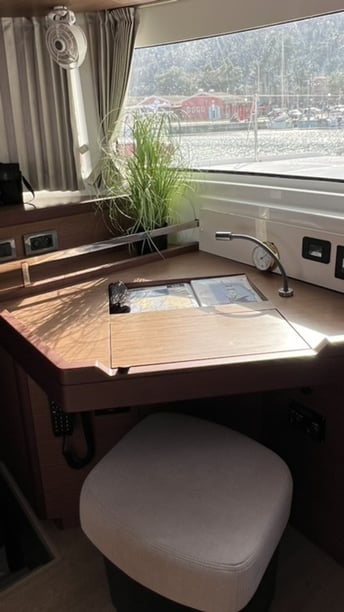 Palairos Catamaran 6 cabin 12 berths 12 guests 13.99 m Listing Number: #23909 5