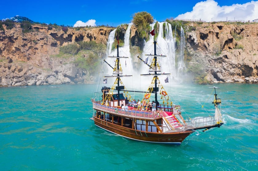 Antalya Motorjacht Cabine 1   40  gasten 15 m Lijstnummer: #23914
