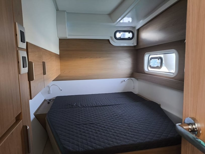 Nydri Catamaran Cabine 4  12  slaapplaatsen 12  gasten 12.31 m Lijstnummer: #23916 5