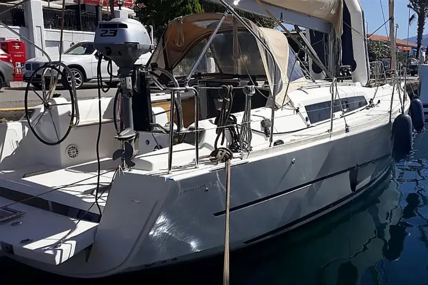 Marmaris Sailboat 2 cabin 4 berths 4 guests 10.28 m Listing Number: #23919 4
