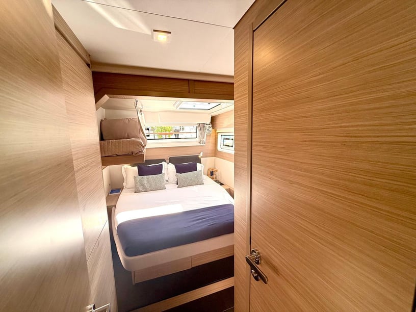 Salerno Catamaran 4 cabin 10 berths 10 guests 13.92 m Listing Number: #23933 3
