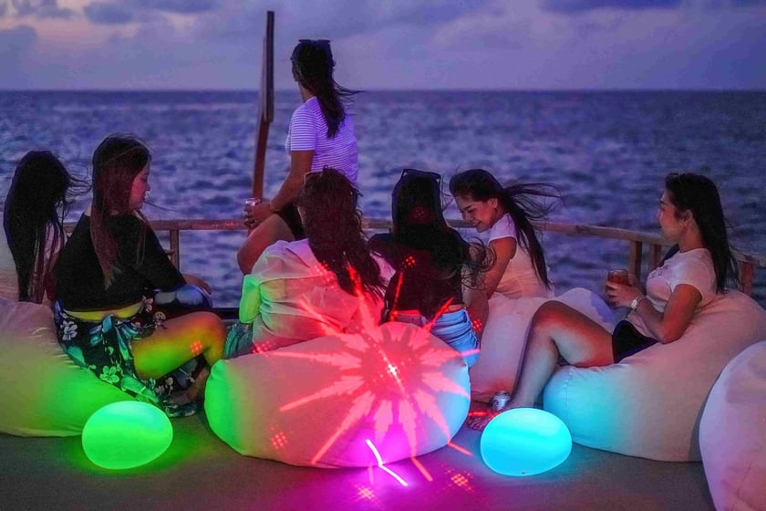 Malé Motoryacht 4 Kabine 8 Liegeplätze 8 Gäste 23 m Nummer des Inserats: #23953 4