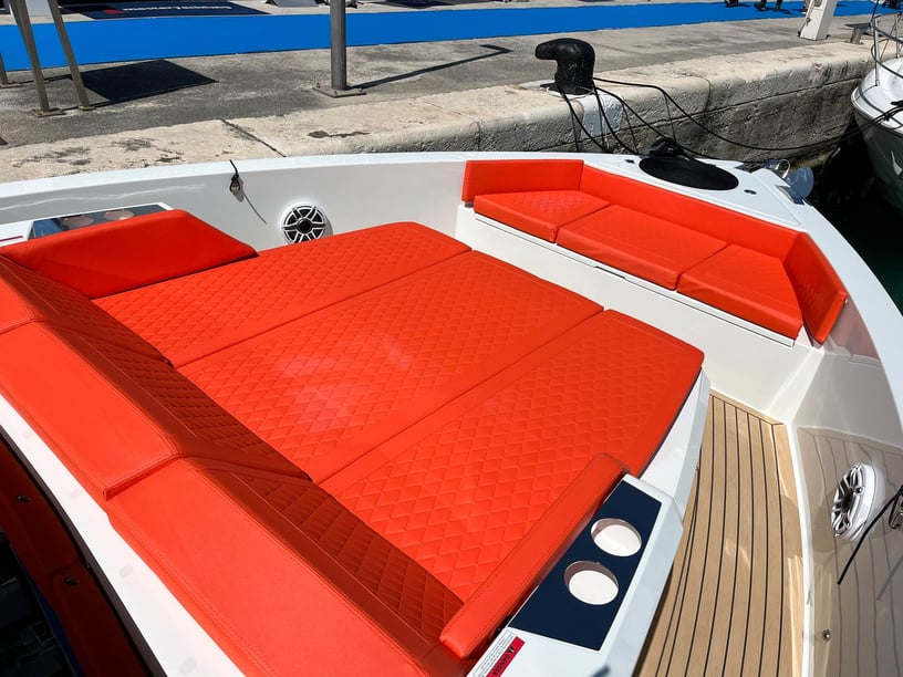 Seget Donji Motorboot 2 Kabine 4 Liegeplätze 12 Gäste 12.64 m Nummer des Inserats: #23995 3