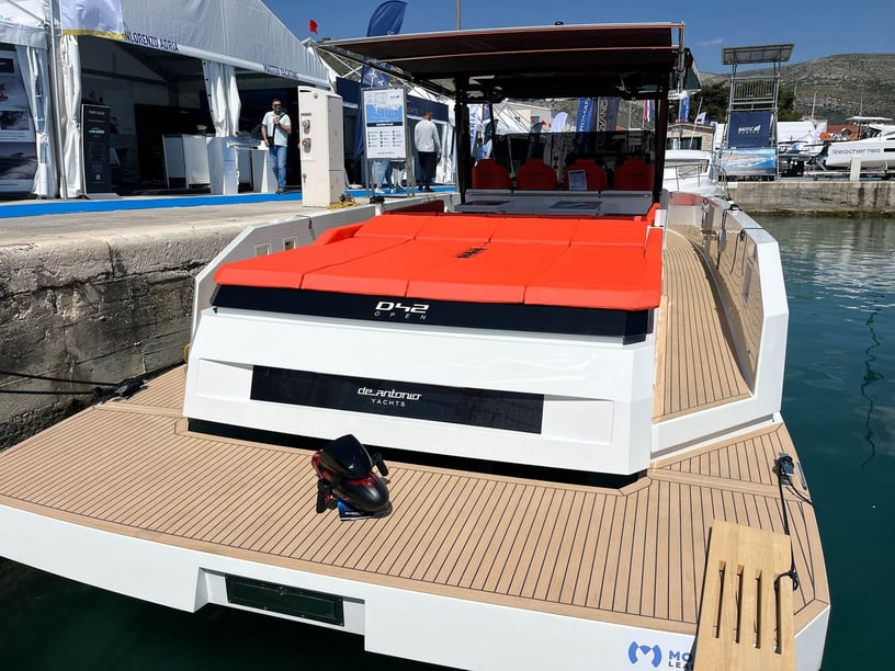 Seget Donji Motorboot 2 Kabine 4 Liegeplätze 12 Gäste 12.64 m Nummer des Inserats: #23995 5
