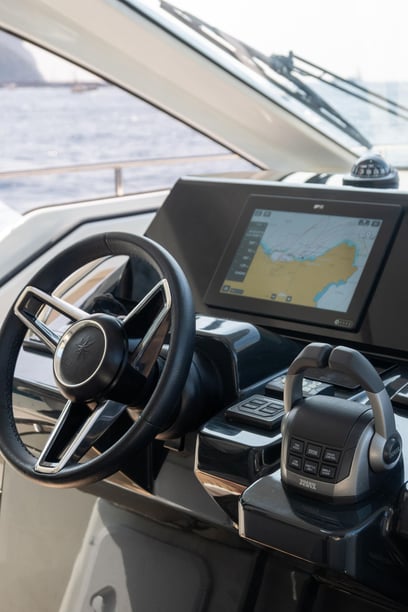 Amalfi Lancha motora Cabina 2  4  literas 10  invitados 12.22 m Número de anuncio: #24010 4