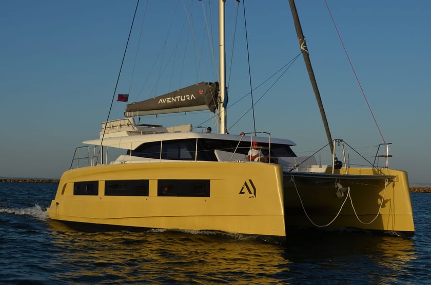 Grimaud Catamaran 4 cabin 10 berths 10 guests 13.5 m Listing Number: #24011 4