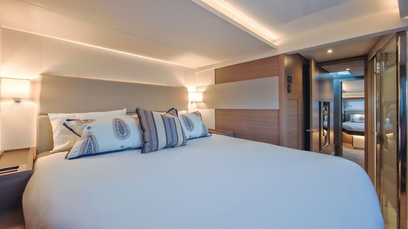 Grimaud Katamaran 4 Kabine 9 Liegeplätze 9 Gäste 16.18 m Nummer des Inserats: #24014 3