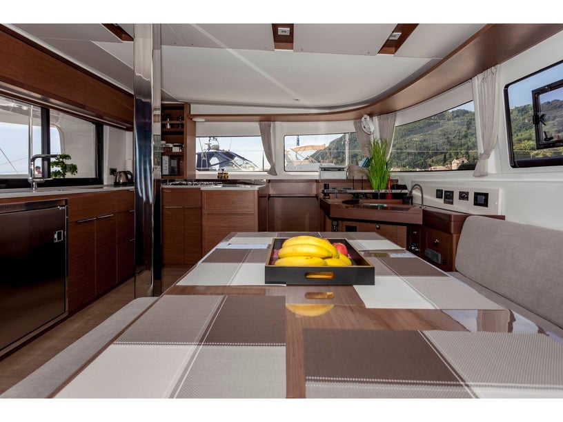 Corfu Catamaran 6 cabin 12 berths 10 guests 13.99 m Listing Number: #24016 2