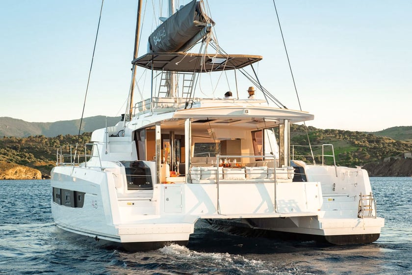 Marmaris Katamaran 7 kabin Konaklama 13 kişi Seyir 13 kişi 14.93 m İlan No: #24061 5