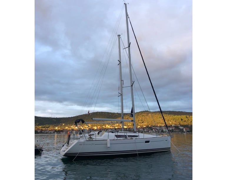 Vinišće Sailboat 3 cabin 7 berths 7 guests 10.96 m Listing Number: #24073