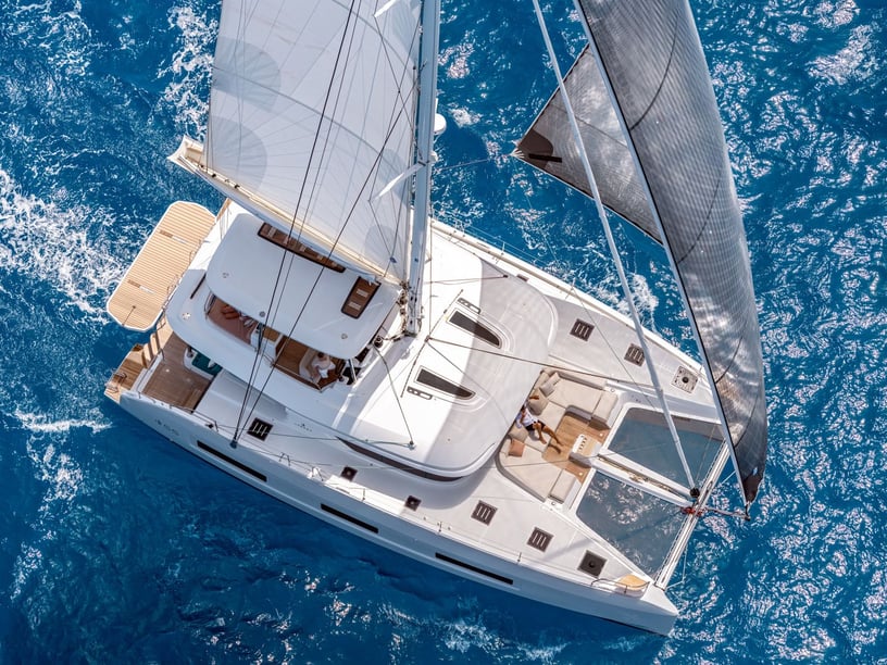 Athens Catamaran 5 cabin 10 berths 10 guests 16.9 m Listing Number: #24081