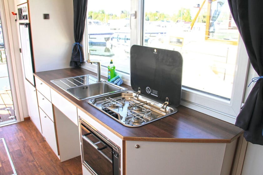 Rechlin Yacht 3 cabin 5 berths 7 guests 11.8 m Listing Number: #24149 5
