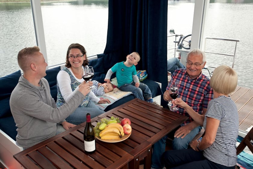Rechlin Yacht 3 cabin 5 berths 7 guests 11.8 m Listing Number: #24155 4