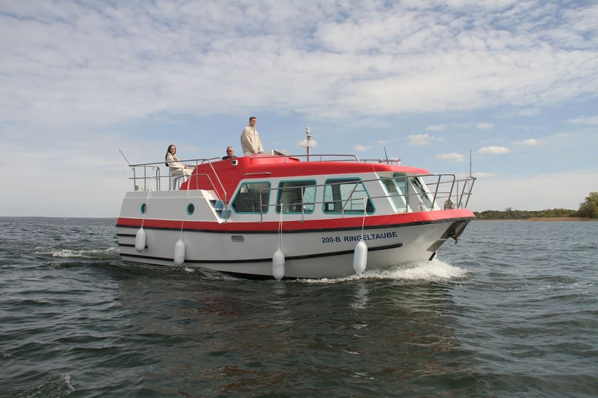 Zeuthen Bateau à moteur Cabine 2  Couchettes 3  Invités 5  9 m Numéro de l'annonce: #24157 4