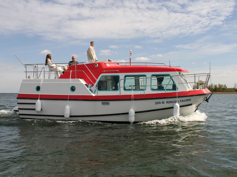 Zeuthen Bateau à moteur Cabine 2  Couchettes 3  Invités 5  9 m Numéro de l'annonce: #24157