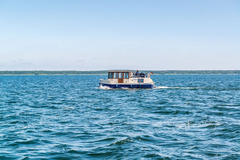 Zeuthen Bateau à moteur Cabine 1  Couchettes 3  Invités 5  9.4 m Numéro de l'annonce: #24168 3