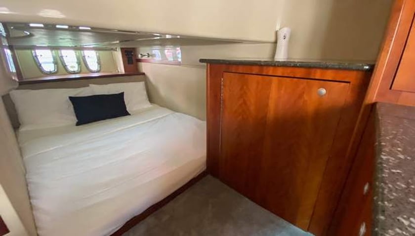 Dubai Motor Yacht 2 cabin 4 berths 12 guests 14.3 m Listing Number: #24188 5