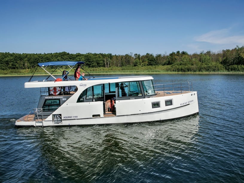 Rechlin Bateau à moteur Cabine 2  Couchettes 5  Invités 7  11.9 m Numéro de l'annonce: #24189