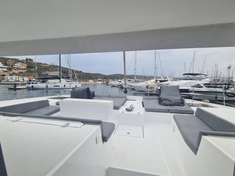 Lavrion Katamaran 8 kabin Konaklama 12 kişi Seyir 12 kişi 16.95 m İlan No: #24217 4