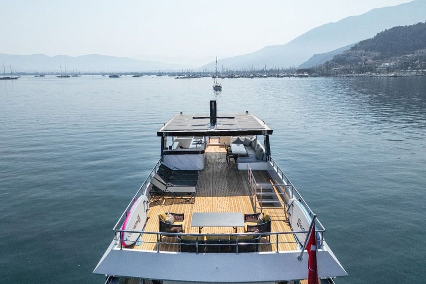 Fethiye Yacht à moteur Cabine 4  Couchettes 8  Invités 8  27 m Numéro de l'annonce: #24227 5