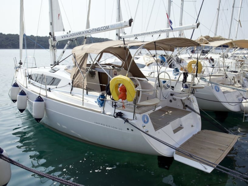 Mali Lošinj Sailboat 3 cabin 6 berths 6 guests 9.99 m Listing Number: #2424