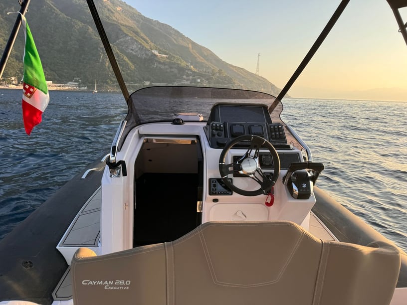 Reggio Calabria Motoscafo cabina 1  cuccette 2  10  ospiti 8.6 m Numero dell'inserzione: #24240 3